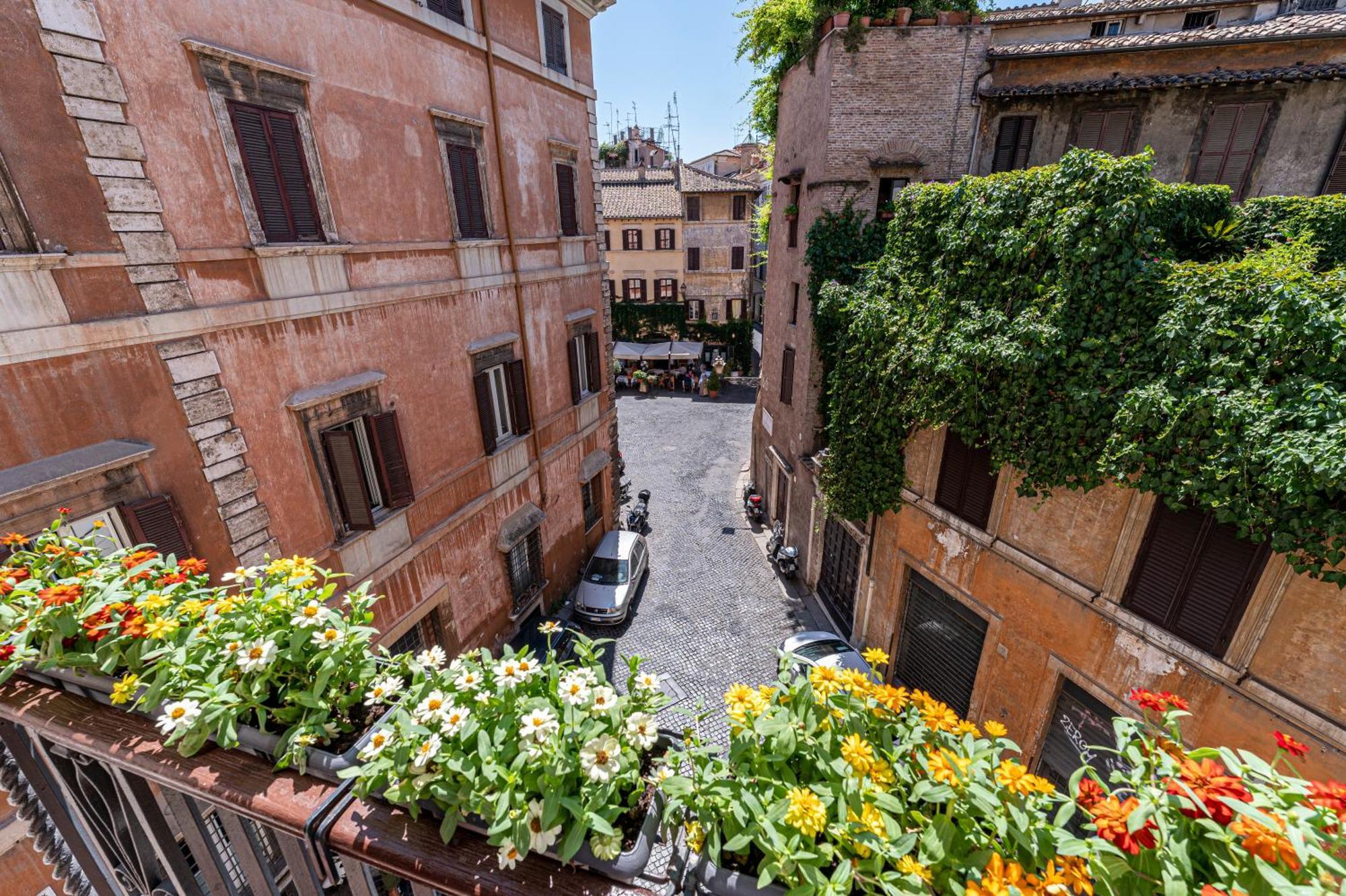 Margana Luxury 3 Bedrooms Amazing Terrace Apartment *